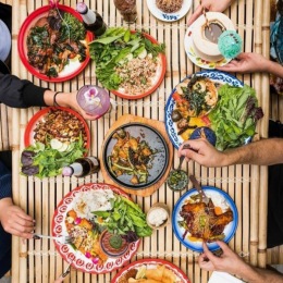 Great food, like great weekends, are better when you share. We’re looking forward to some amazing community this #weekend at #OrionOakland. 😋 Just might grab dinner 🍜 at @ThaiFarmHouseOak! 
Afterwards, it’s time to hit the hot tub! Bliss…
ETA: 5 minutes Instagram post from @orionapartments on April 28, 2023 11:30:08am